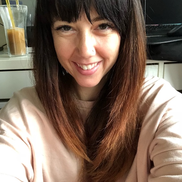 Meet your Posher, Ashley - Picture 1 of 1